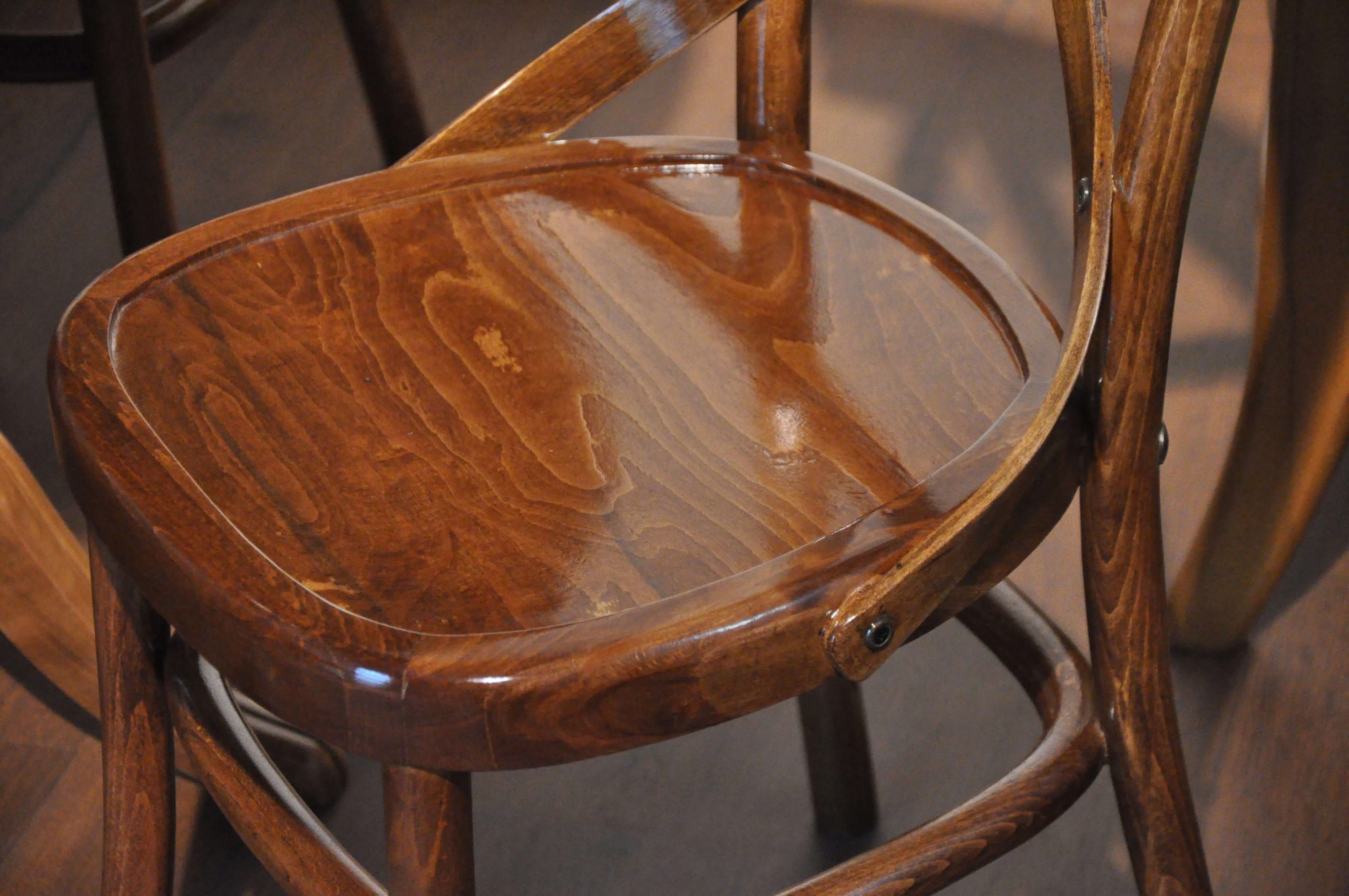 hendesi polish chair 0 scaled - صندلی ناهارخوری لهستانی طرح ضربدری -  - kitchen-dining-chairs