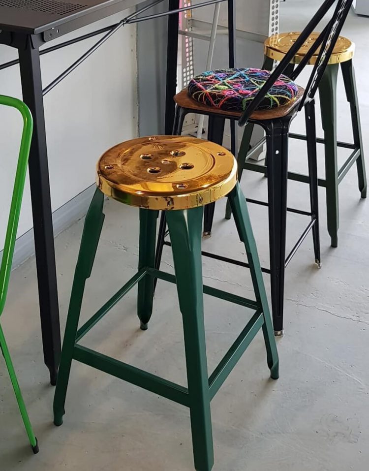 چهارپایه ساده آلومینومی نهالسان
