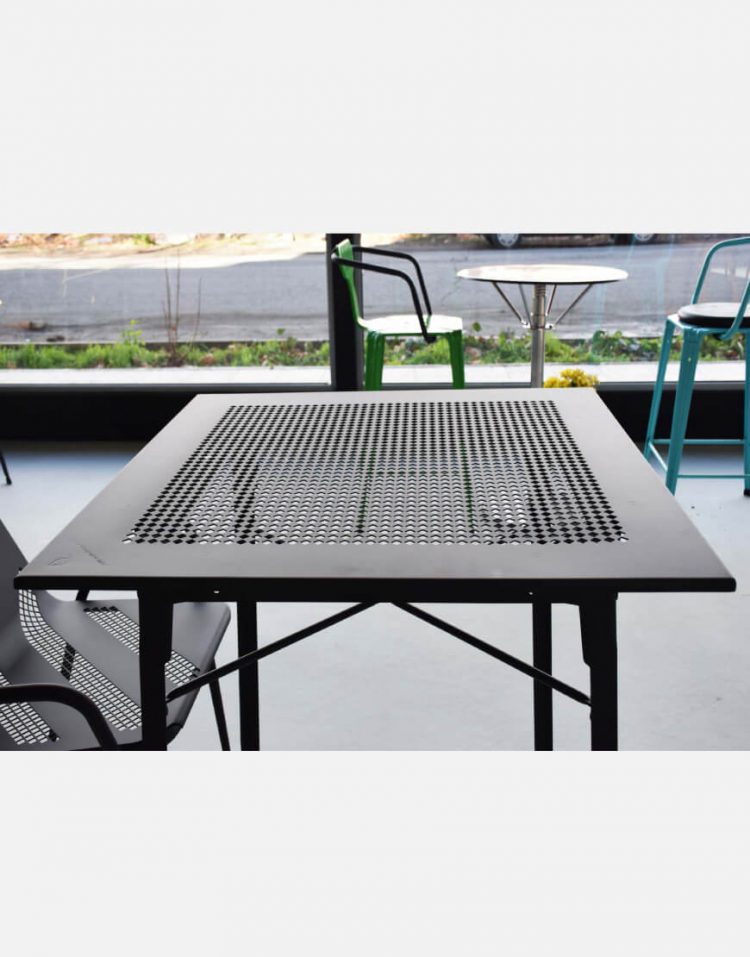 میز ساده فلزی نهالسان مدل پاراکس
