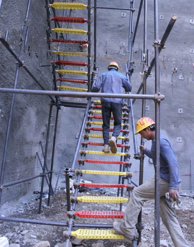 پله داربستی فلزی کارگاهی نهالسان