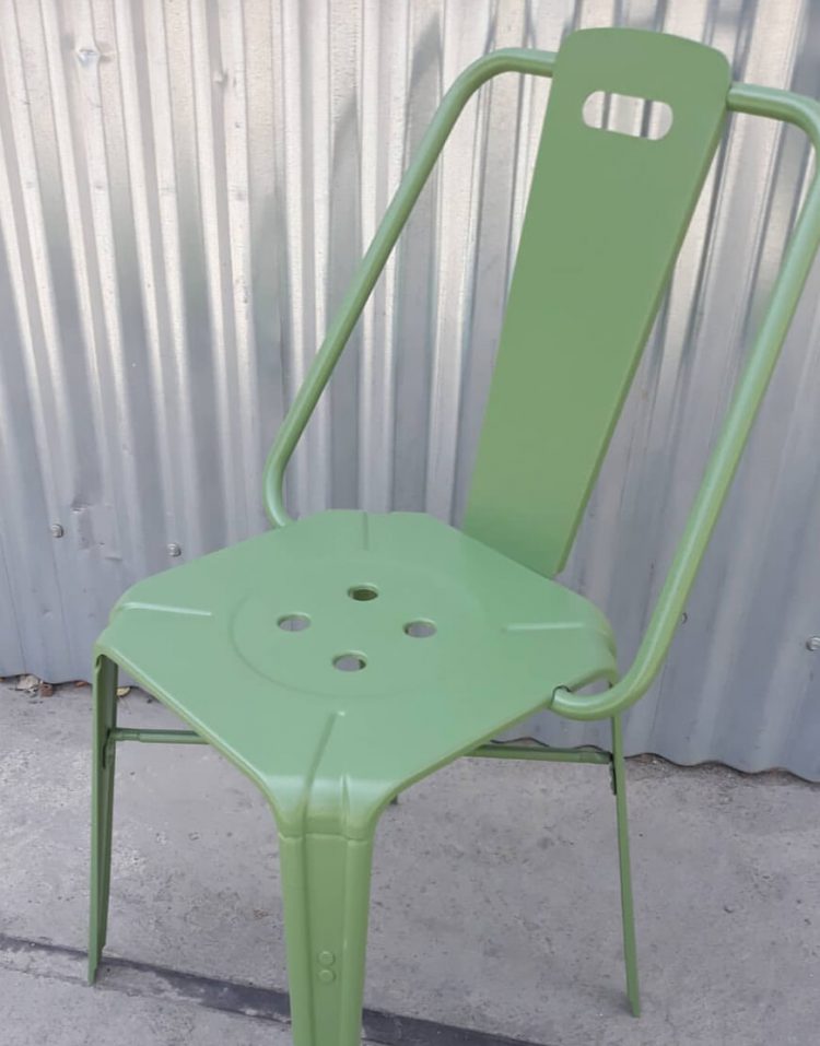 صندلی ناهارخوری ساده فلزی نهالسان مدل نوید