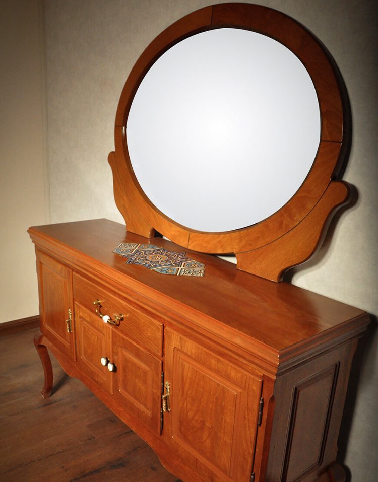 بوفه کنسول و آینه بیضی چوبی