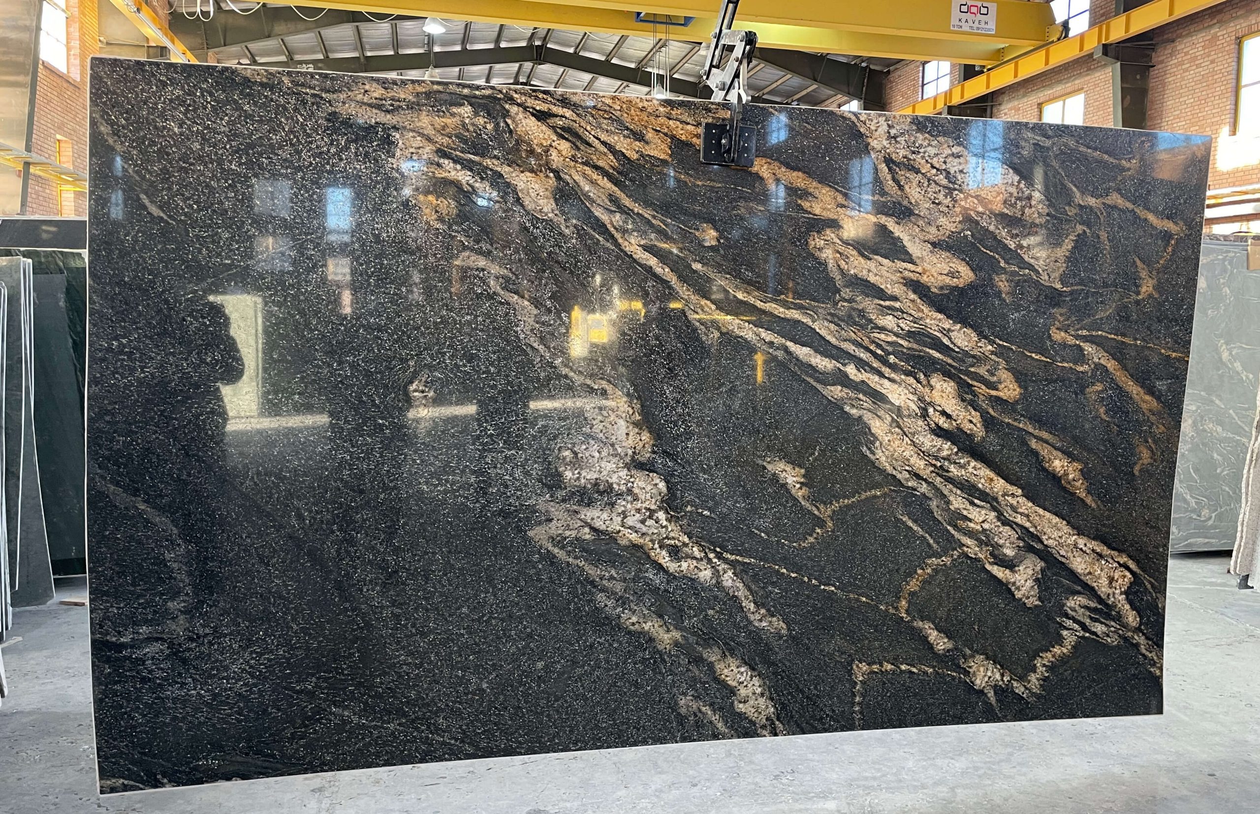 altuntash titanium gold granite slab stone 00 scaled - سنگ اسلب گرانیت تیتانیوم گلد -  - granite-tile