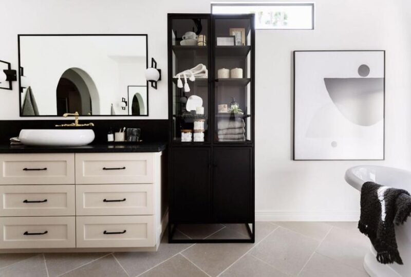 طراحی مدرن حمام سیاه و سفید – ترند کاشی حمام و سرویس بهداشتی