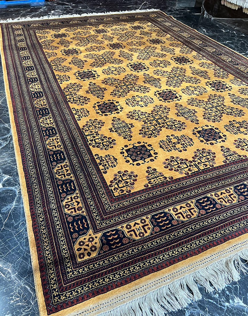 فرش دستباف زرد نقش خان محمدی کد 137