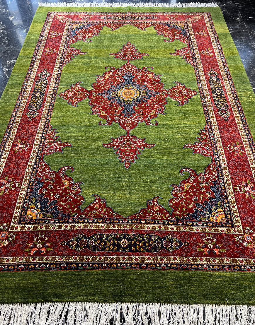 green ghashghayi handwoven carpet code156 1 - فرش دستباف سبز و لاکی نقش قشقایی لچک دار کد 156