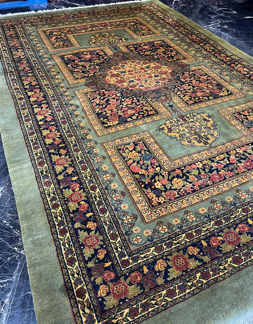 green ghashghayi handwoven carpet code160 1 - فرش دستباف سبز نقش قشقایی کد 160