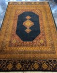 فرش دستباف مشکی نقش قشقایی طرح ترنج کد 165