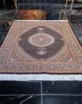 قالیچه دستباف نقشه ریز ماهی تبریز کد 100257