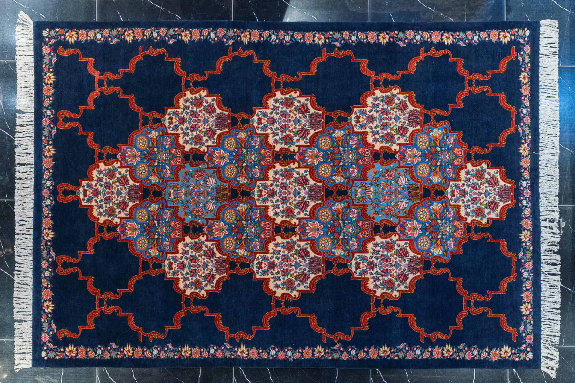 handmade persian carpet code37253 0 - فرش دستباف قشقایی نقشه بندی بختیاری (گلدانی) کد 37253 -  - area-rugs