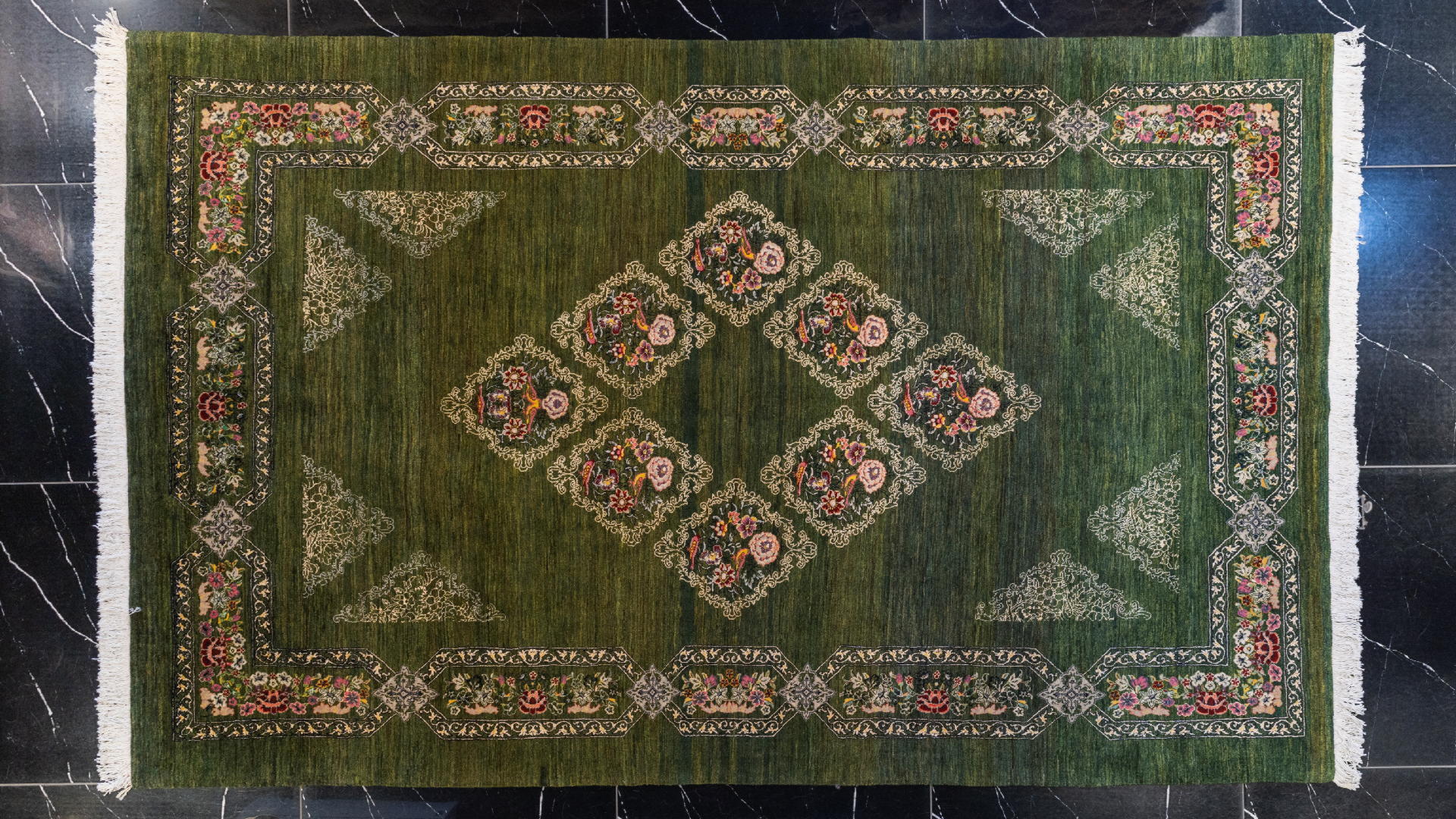 handmade persian carpet code37603 0 - فرش دستباف قشقایی نقشه لوزی کد 37603 -  - area-rugs