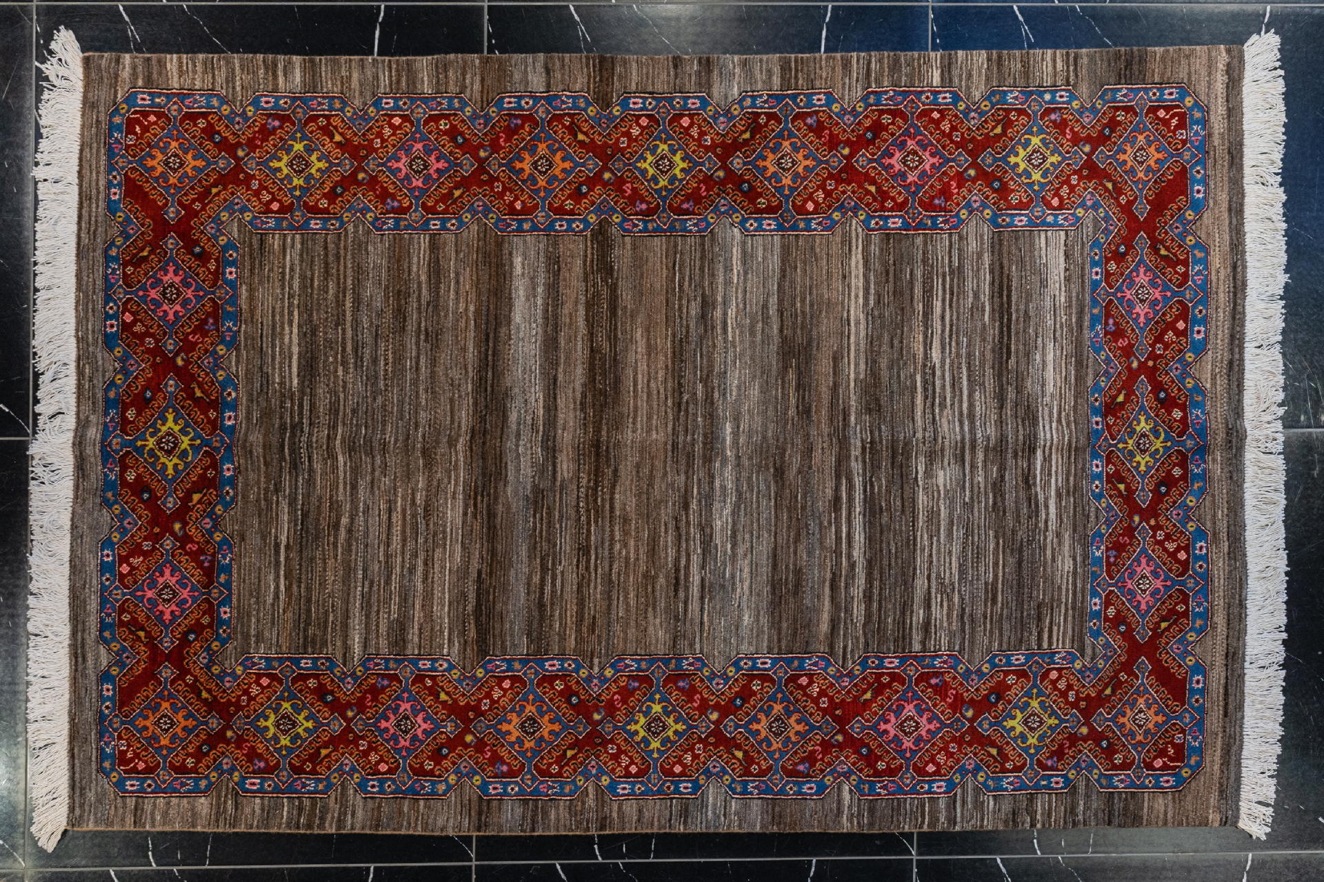 handmade persian carpet code39273 0 - قالیچه دستباف قشقایی نقشه کف ساده زمینه کرم کد 39273 -  - one-of-a-kind-rugs