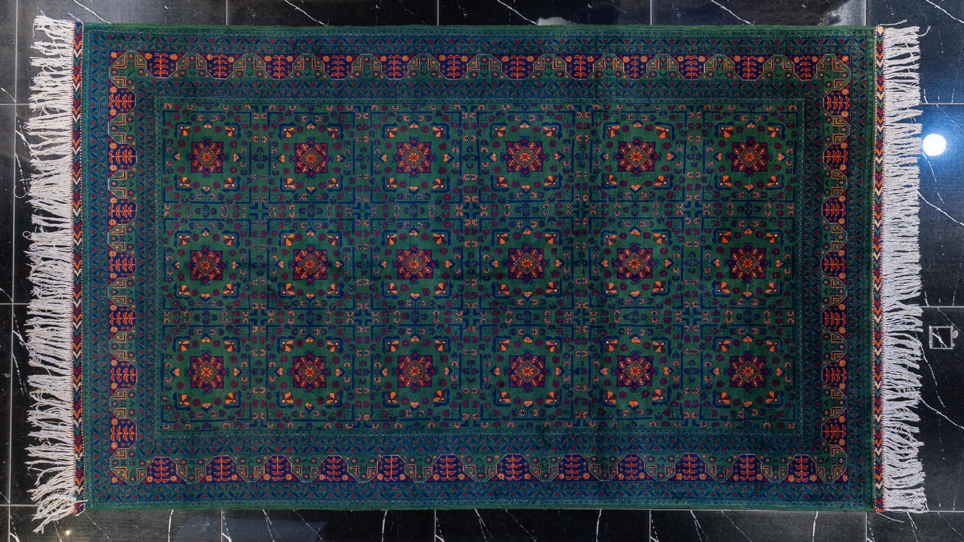 handmade persian carpet code39826 0 - فرش دستباف نقشه ستاره ای کرک براق زمینه سبز کد 39826 -  - area-rugs