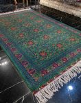 فرش دستباف نقشه ستاره ای کرک براق زمینه سبز کد 39826